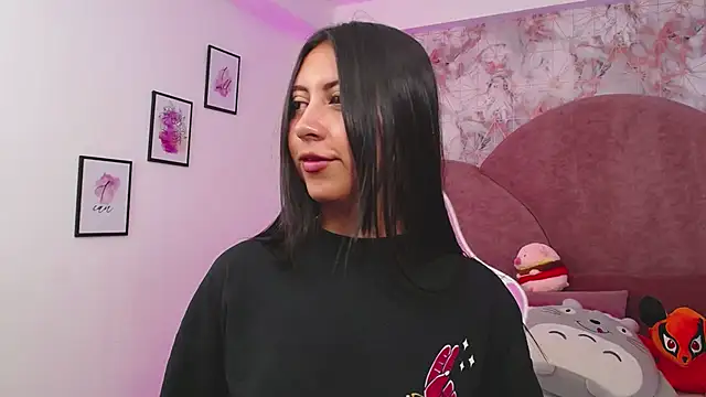 Snapshot of Celeste_Storm chatting on February 6, 2025, 3:41 pm Celeste Storm online show from February 6, 2025, 3:41 pm