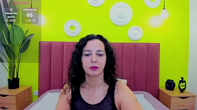 Linda Insatiable online show from April 9, 2026, 1:40 am