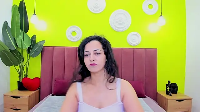 Linda Insatiable online show from May 15, 2026, 1:25 am