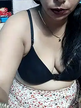 Snapshot of Urmila_bhabhii chatting on October 22, 2025, 3:39 am Urmila bhabhii online show from October 22, 2025, 3:39 am