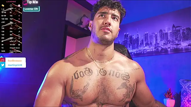 JACOB MARTINS online show from November 20, 2025, 8:31 pm