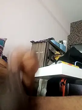 RoyPapafarid online show from March 4, 2026, 4:20 am