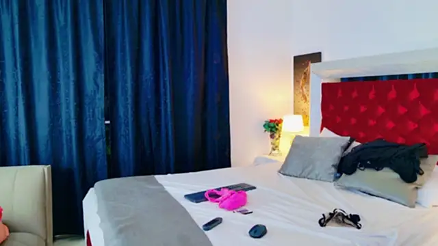 Lizzymontanaa online show from October 25, 2025, 5:17 am