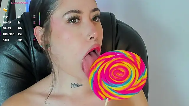 Snapshot of melody_suarez chatting on March 12, 2025, 7:47 pm melody suarez online show from March 12, 2025, 7:47 pm