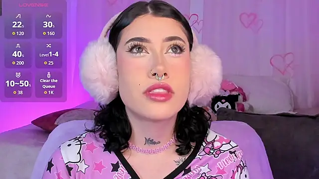 Snapshot of melody_suarez chatting on November 2, 2025, 10:26 pm melody suarez online show from November 2, 2025, 10:26 pm