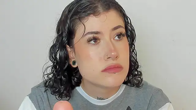 Snapshot of melody_suarez chatting on February 24, 2025, 7:41 pm melody suarez online show from February 24, 2025, 7:41 pm