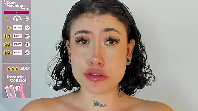 Snapshot of melody_suarez chatting on February 21, 2025, 1:44 am melody suarez online show from February 21, 2025, 1:44 am