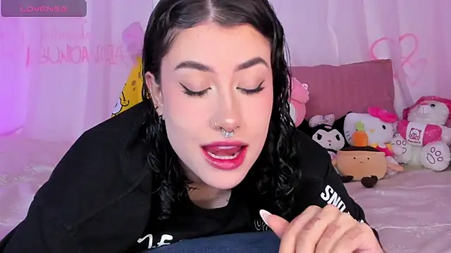 Snapshot of melody_suarez chatting on October 7, 2025, 10:55 pm melody suarez online show from October 7, 2025, 10:55 pm