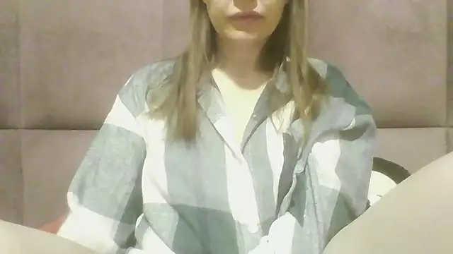 Sladkiegubki online show from February 26, 2025, 3:14 am