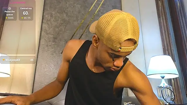 Snapshot of AaronCruz_ chatting on September 18, 2025, 1:58 pm AaronCruz  online show from September 18, 2025, 1:58 pm