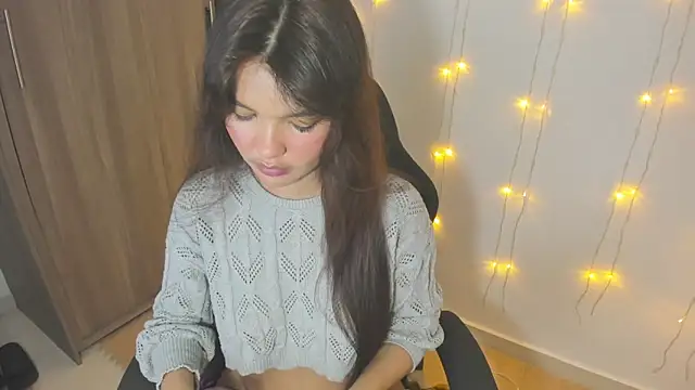 jessii ca online show from October 17, 2025, 6:43 pm
