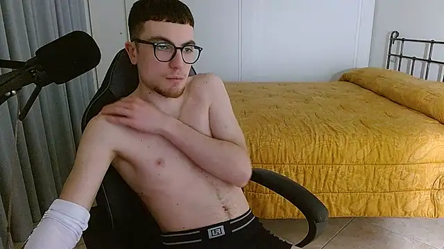 FitGuyDream online show from January 2, 2025, 5:29 pm