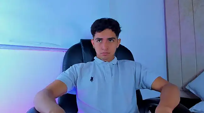 Muichiro tokito1 online show from March 3, 2025, 2:33 am