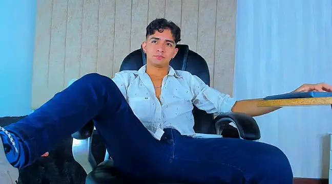 Muichiro tokito1 online show from February 27, 2025, 4:02 am