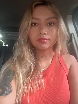 amanda-medrano1 online show from January 19, 2026, 3:05 pm