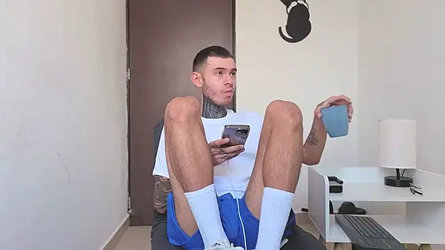 Saturno v online show from November 28, 2025, 12:49 pm