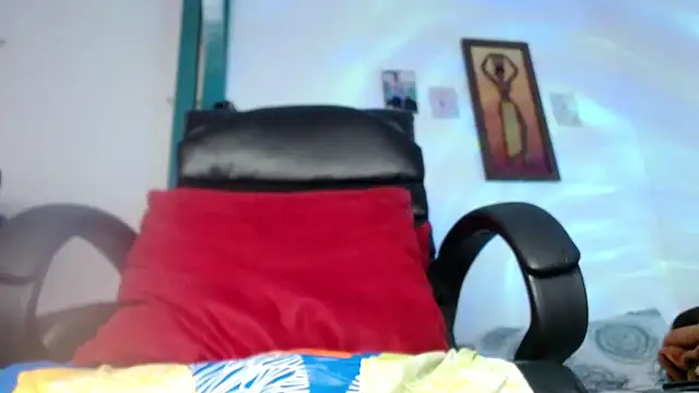 Sexy-Favgirl online show from April 3, 2026, 9:32 pm