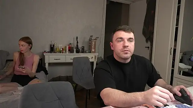 fcjuicy pussy online show from December 15, 2025, 12:44 pm