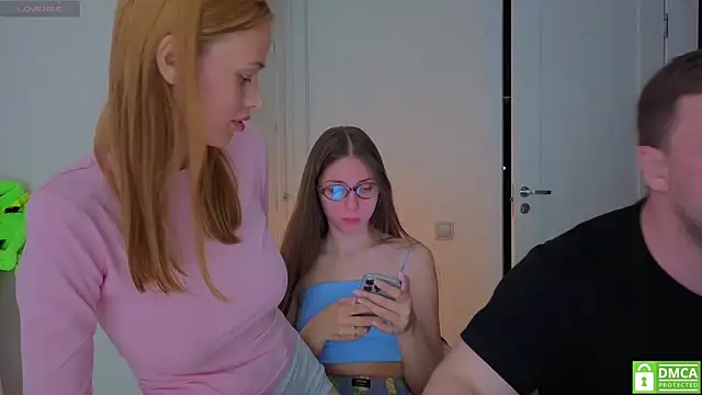 fcjuicy pussy online show from June 27, 2026, 12:22 pm