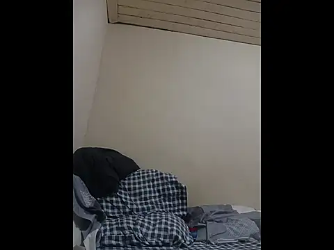 zeus67wrer online show from November 14, 2025, 5:33 am