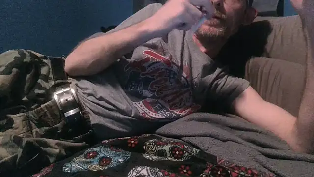 Snapshot of MysteriousFire23 chatting on December 18, 2025, 1:00 am MysteriousFire23 online show from December 18, 2025, 1:00 am