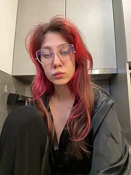 Snapshot of ChloesTem chatting on November 18, 2025, 5:05 pm ChloesTem online show from November 18, 2025, 5:05 pm