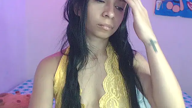 jhoanitahot online show from July 15, 2026, 1:01 am