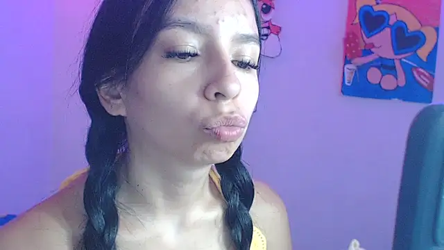 jhoanitahot online show from July 19, 2026, 12:46 pm