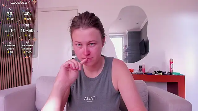 Snapshot of jessica_tenderly chatting on December 1, 2025, 1:45 pm jessica tenderly online show from December 1, 2025, 1:45 pm