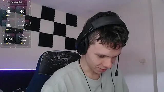 bryamado69 online show from November 16, 2025, 6:34 pm