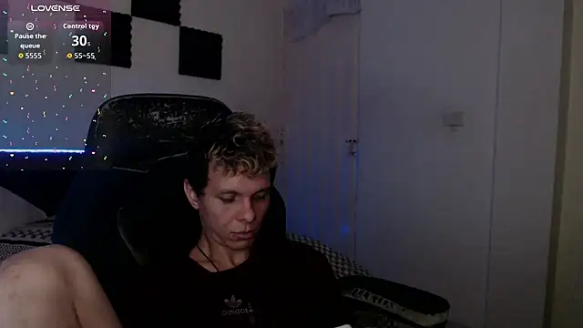 bryamado69 online show from October 16, 2025, 3:59 am