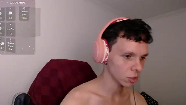 bryamado69 online show from February 23, 2026, 4:14 am