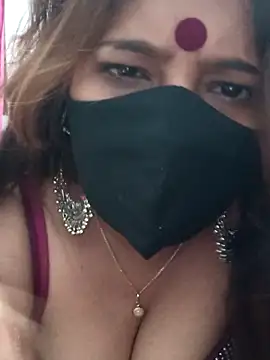 Snapshot of BongQueen9 chatting on February 3, 2026, 10:15 pm BongQueen9 online show from February 3, 2026, 10:15 pm