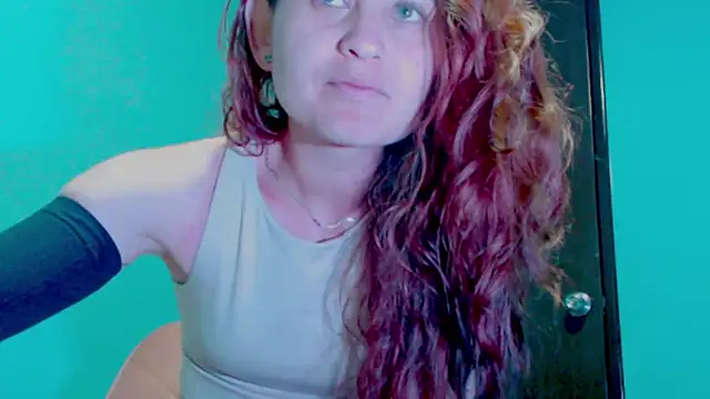 zoe jones3 online show from January 24, 2025, 2:07 am