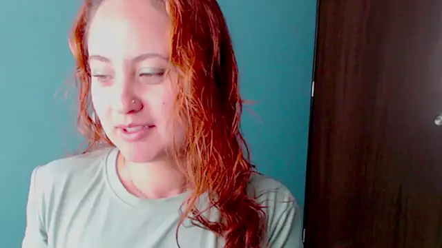 zoe jones3 online show from January 28, 2025, 2:21 pm