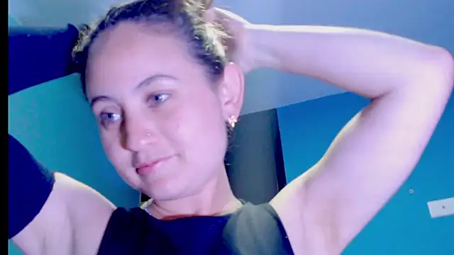 zoe jones3 online show from March 15, 2025, 11:28 pm