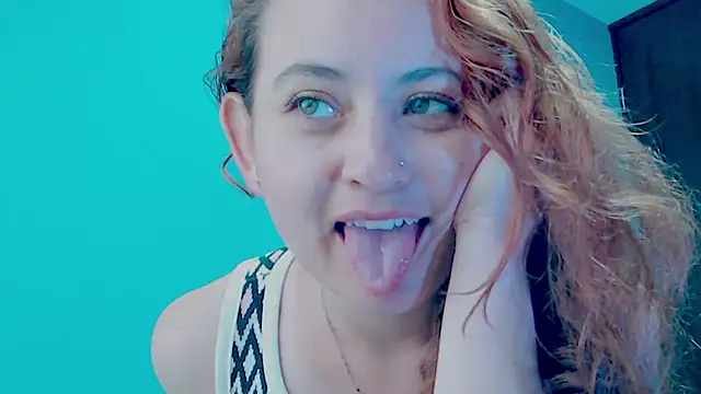 zoe jones3 online show from January 20, 2025, 10:15 pm