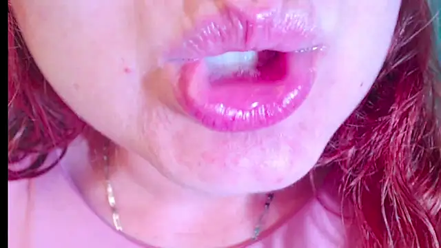 zoe jones3 online show from March 10, 2025, 10:24 pm