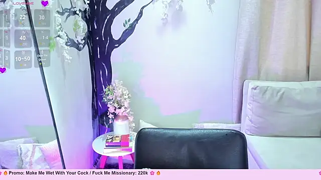 Snapshot of LenaRuiz_ chatting on November 27, 2025, 12:05 pm LenaRuiz online show from November 27, 2025, 12:05 pm