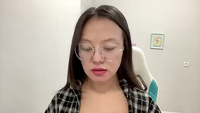 Risalynn online show from January 31, 2025, 2:37 am