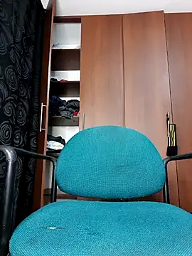 Snapshot of MAXIMUS_MASTE3 chatting on March 6, 2025, 4:08 am MAXIMUS MASTE3 online show from March 6, 2025, 4:08 am