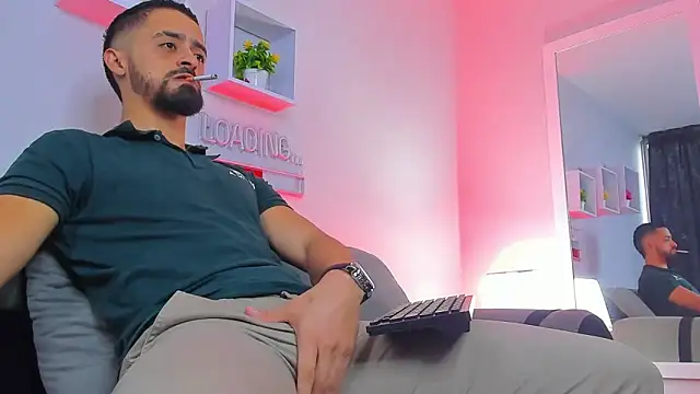 Snapshot of MAXIMUS_MASTE3 chatting on February 21, 2026, 8:55 pm MAXIMUS MASTE3 online show from February 21, 2026, 8:55 pm