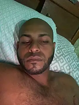 islandvybee55 online show from January 6, 2026, 2:59 am