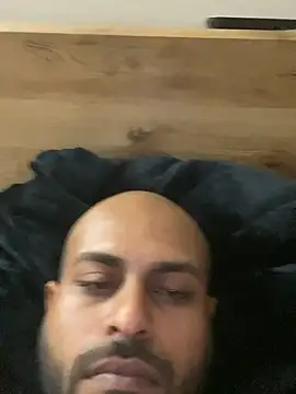 islandvybee55 online show from March 29, 2026, 3:02 pm