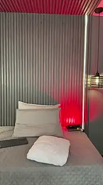 MiaPetit  online show from March 3, 2026, 7:10 pm