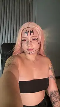 Snapshot of MiaPetit_ chatting on November 1, 2025, 4:08 am MiaPetit online show from November 1, 2025, 4:08 am