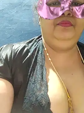 Snapshot of tamilthanushri chatting on March 7, 2026, 8:10 am tamilthanushri online show from March 7, 2026, 8:10 am