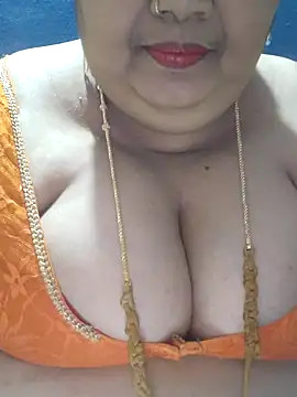 Snapshot of tamilthanushri chatting on April 14, 2026, 6:29 am tamilthanushri online show from April 14, 2026, 6:29 am