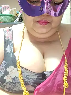 Snapshot of tamilthanushri chatting on March 11, 2026, 7:41 pm tamilthanushri online show from March 11, 2026, 7:41 pm