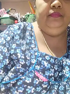 Snapshot of tamilthanushri chatting on April 6, 2026, 7:09 am tamilthanushri online show from April 6, 2026, 7:09 am